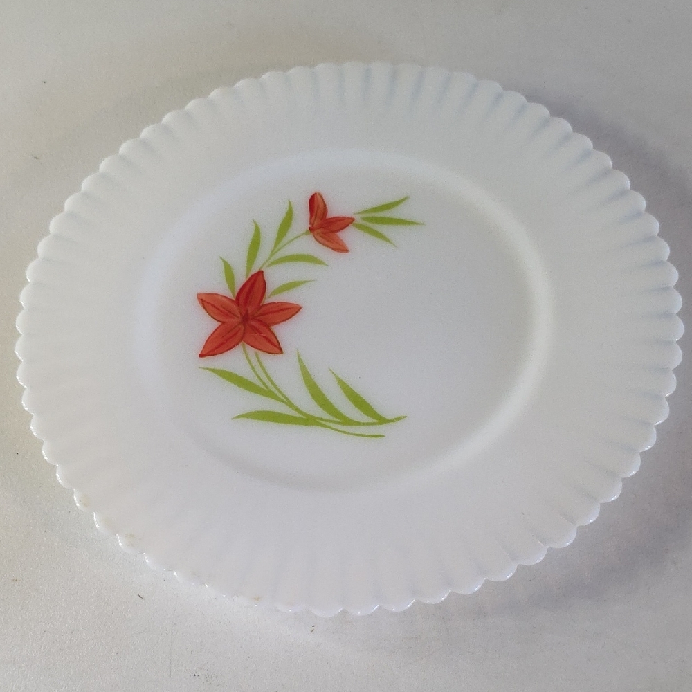 Vintage c1930s Macbeth-Evans Petalware Florette Salad Plate